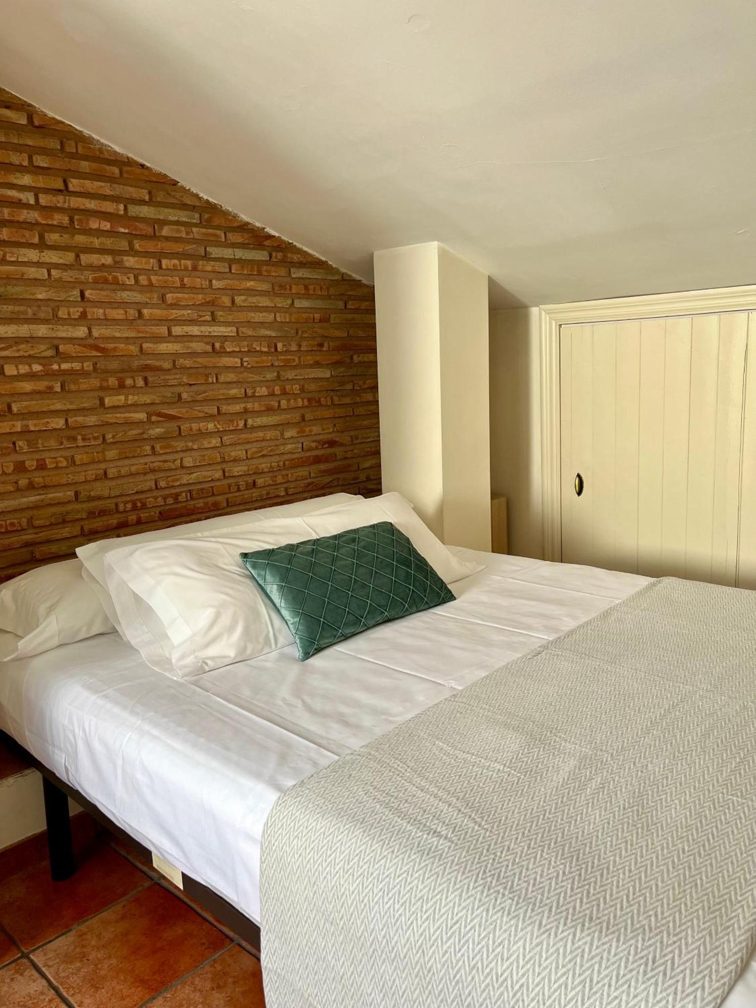 Apartamentos Ubaga Ezcaray Buitenkant foto